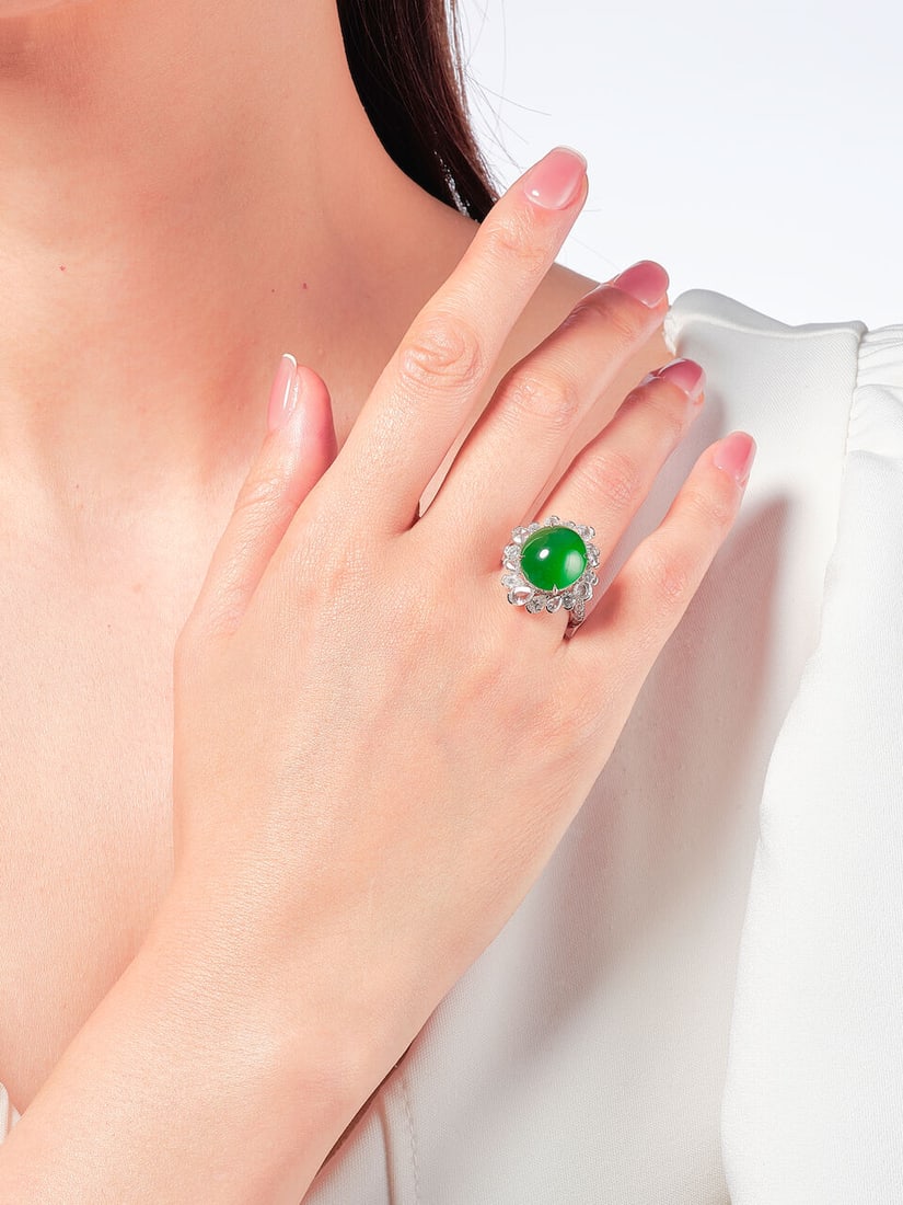 JADEITE AND DIAMOND RING - 3