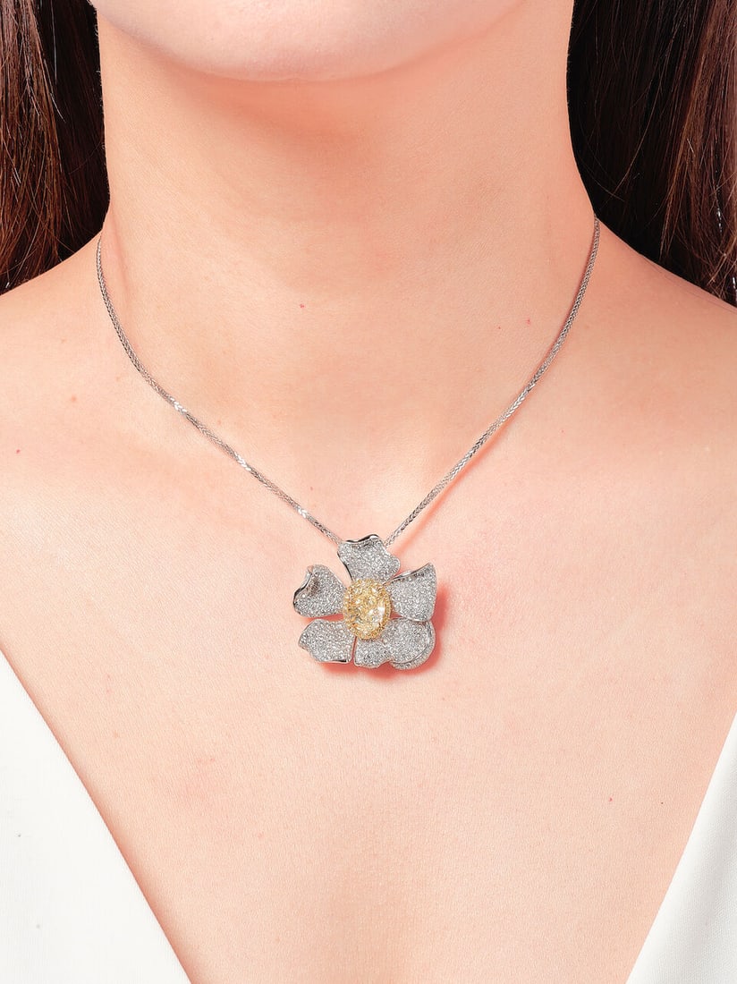 FANCY LIGHT YELLOW DIAMOND, COLOURED DIAMOND AND DIAMOND 'FLOWER' PENDANT NECKLACE/BROOCH - 3