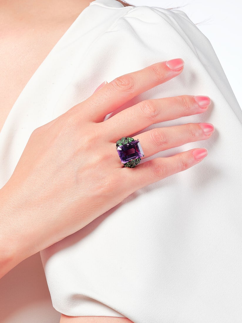 AMETHYST AND GEM-SET RING - 2