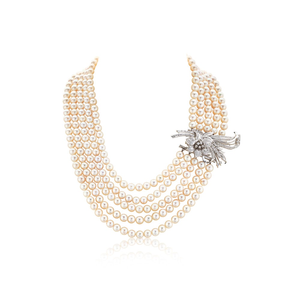 CULTURED PEARL AND DIAMOND NECKLACE: CULTURED PEARL AND DIAMOND NECKLACE 養殖珍珠配鑽石項鍊 Cultured pearls: 6.55 - 6.95mm Metal: 5 karat white gold and silver, pin in copper Length: