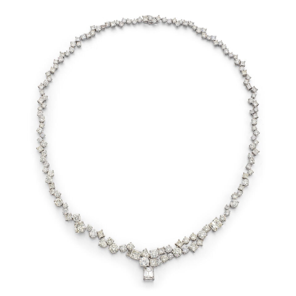 DIAMOND NECKLACE: DIAMOND NECKLACE 鑽石項鍊 Certificate: GIA, selected diamond, 1.66cts, F, VS1 (2534841537, 14 November 2025) Remaining diamonds: stamped 28.10cts Metal: platinum Length: