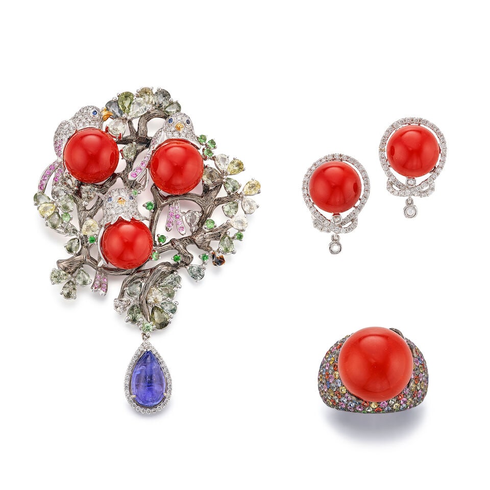 GROUP OF CORAL, GEM-SET AND DIAMOND JEWELLERY (3): GROUP OF CORAL, GEM-SET AND DIAMOND
