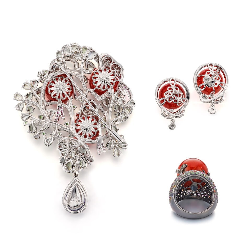 GROUP OF CORAL, GEM-SET AND DIAMOND JEWELLERY (3) - 3