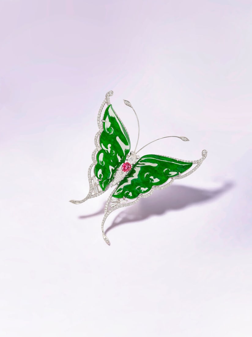 JADEITE, GEM-SET AND DIAMOND 'BUTTERFLY' BROOCH/PENDANT: JADEITE, GEM-SET AND DIAMOND 'BUTTERFLY'