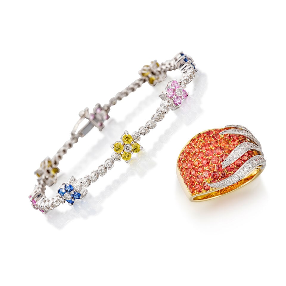 MULTI-COLOURED SAPPHIRE AND DIAMOND RING AND BRACELET (2): MULTI-COLOURED SAPPHIRE AND DIAMOND RING AND BRACELET 彩色剛玉配鑽石戒指及手鍊 Coloured sapphires: approx. 4.90cts Metal: 14