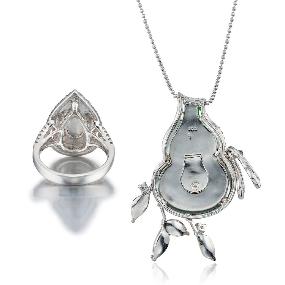 JADEITE, COLOURED JADEITE AND DIAMOND 'GOURD' PENDANT NECKLACE AND RING (2) - 3