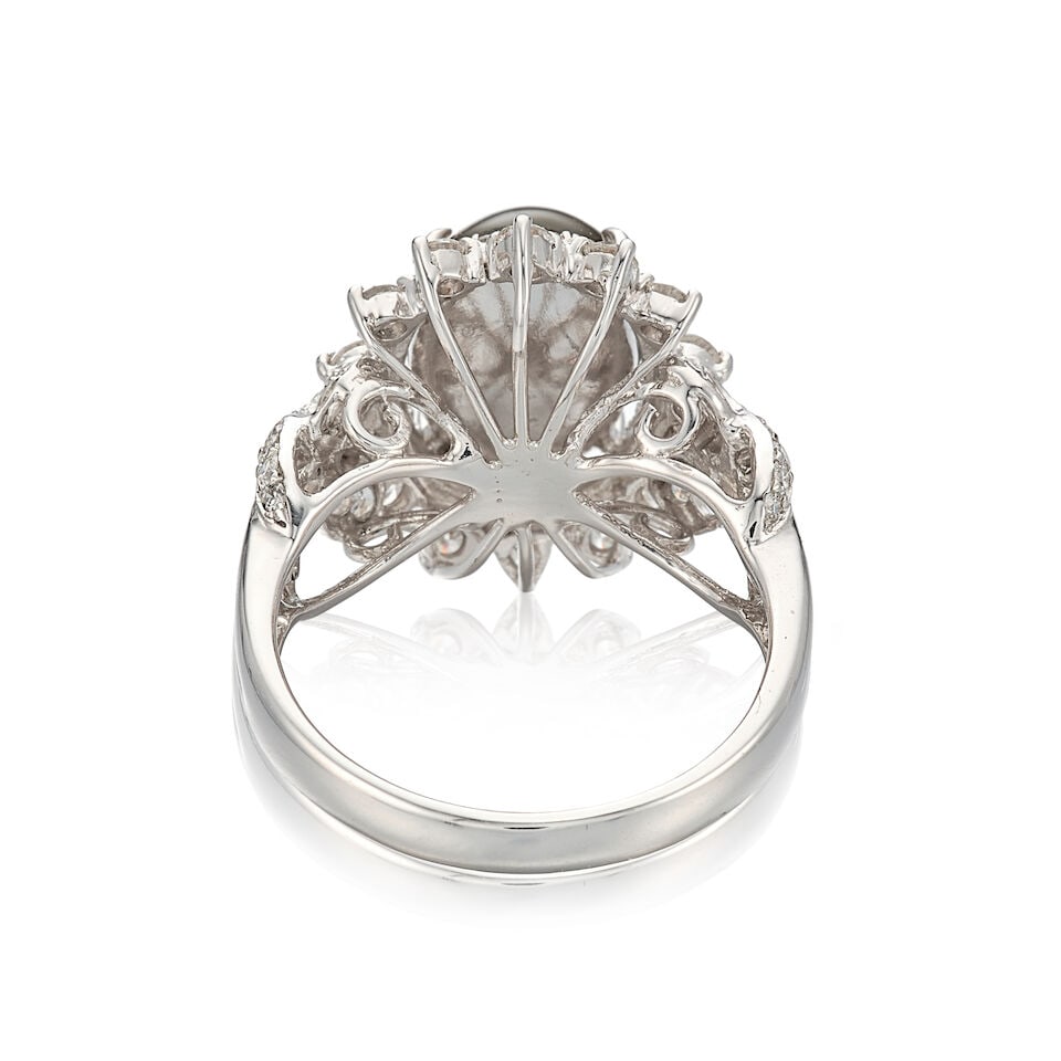 CAT'S EYE CHRYSOBERYL AND DIAMOND RING - 3