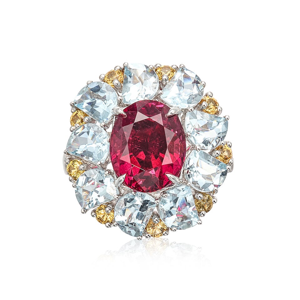SPINEL, GEM-SET AND DIAMOND RING: SPINEL, GEM-SET AND DIAMOND RING 天然「緬甸」未經加熱處理尖晶石配彩色寶石及