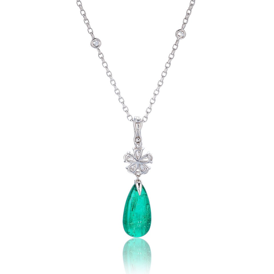 EMERALD AND DIAMOND PENDANT NECKLACE - 3