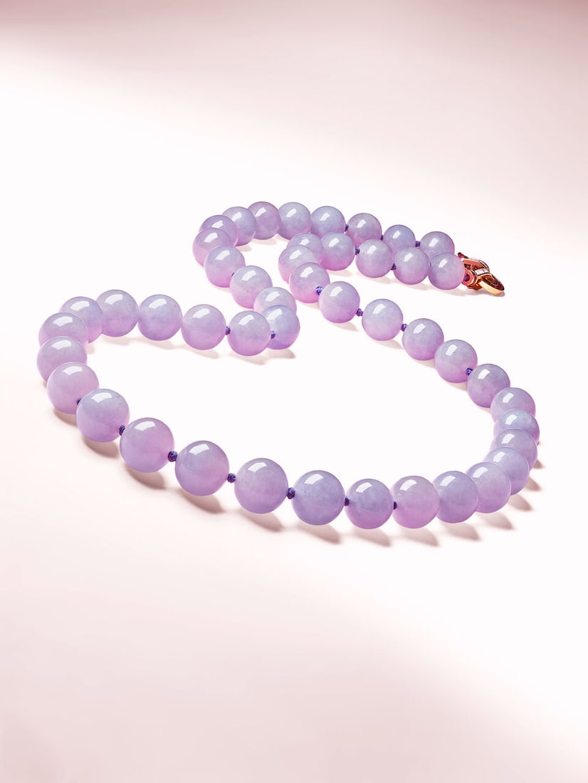 LAVENDER JADEITE BEAD, GEM-SET AND DIAMOND NECKLACE: LAVENDER JADEITE BEAD, GEM-SET AND DIAMOND NECKLACE 天然紫色翡翠配彩色寶石及鑽石珠鏈 Certificate: HKJSL,