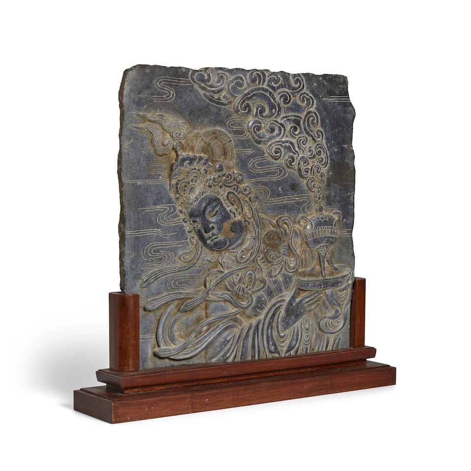 A LIMESTONE CARVING OF A CELESTIAL ATTENDANT Early 20th century (fitted wood stand) - 2