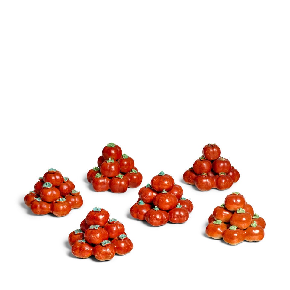 A GROUP OF SIX ENAMELED PORCELAIN PERSIMMONS CLUSTERS 19th century (6) - 2