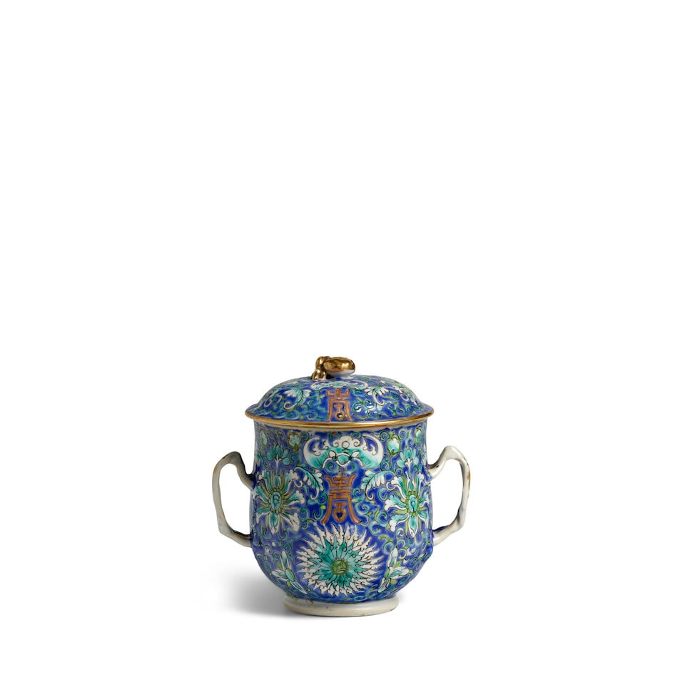 A STRAIT FAMILLE-ROSE HANDLED DEEP CUP AND COVER 19th century: A STRAIT FAMILLE-ROSE HANDLED DEEP CUP AND COVER 19th century 5 1/2in (14cm) high overall Footnotes: 十九世紀