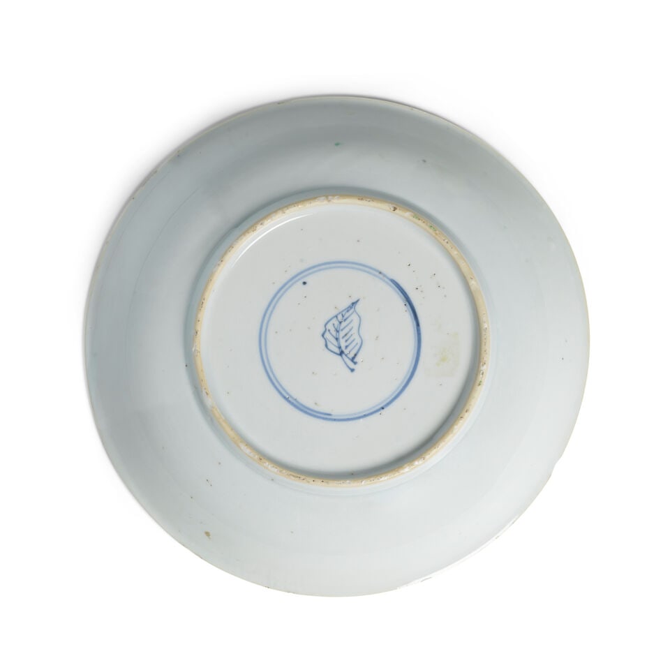 A FAMILLE-VERTE 'BUTTERFLY AND FLOWER' DISH Kangxi period - 2