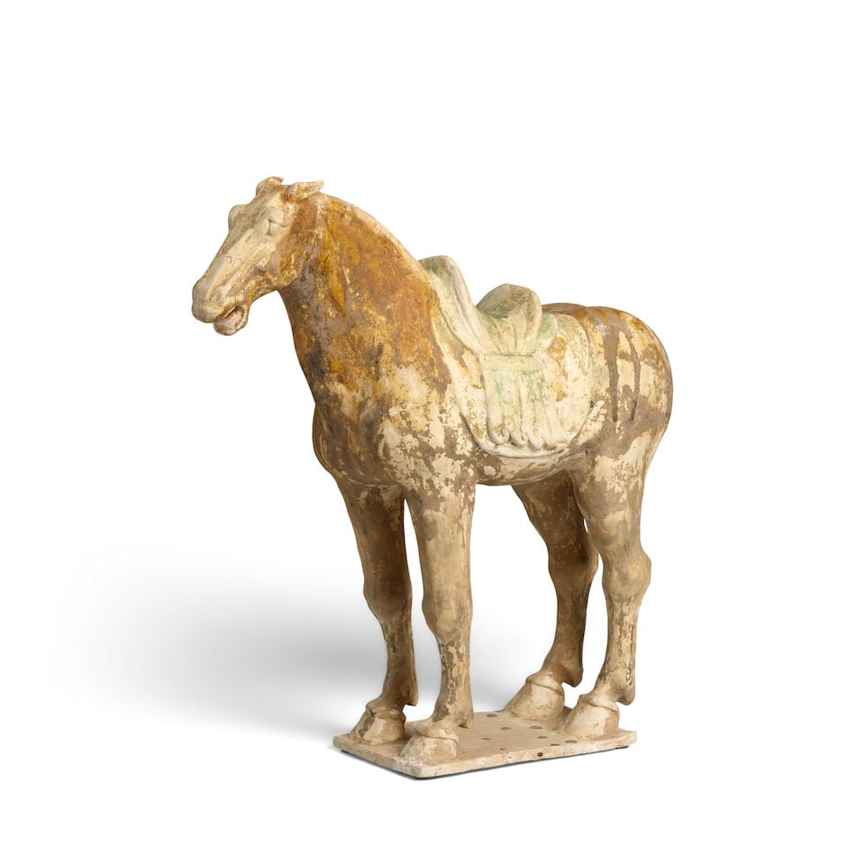 A PAINTED POTTERY FIGURE OF A HORSE Tang-style - 3
