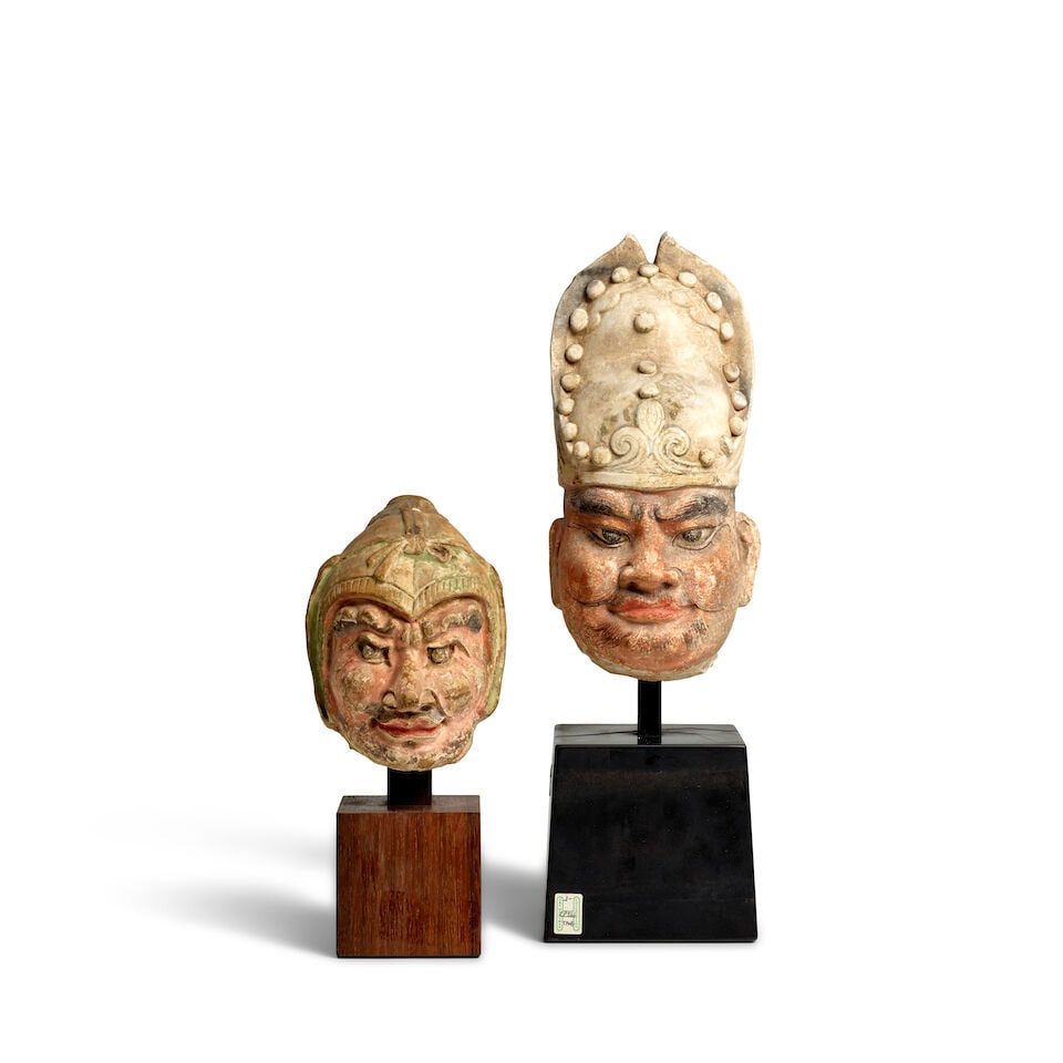 PAINTED POTTERY HEADS AN OFFICIAL AND A SOLDIER Tang Dynasty (2, stands) (1 of 3)