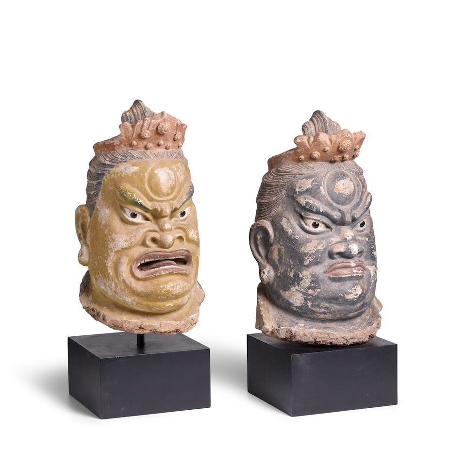 TWO LARGE POLYCHROME STUCCO HEADS OF BUDDHIST GUARDIANS Ming Dynasty (2) - 2