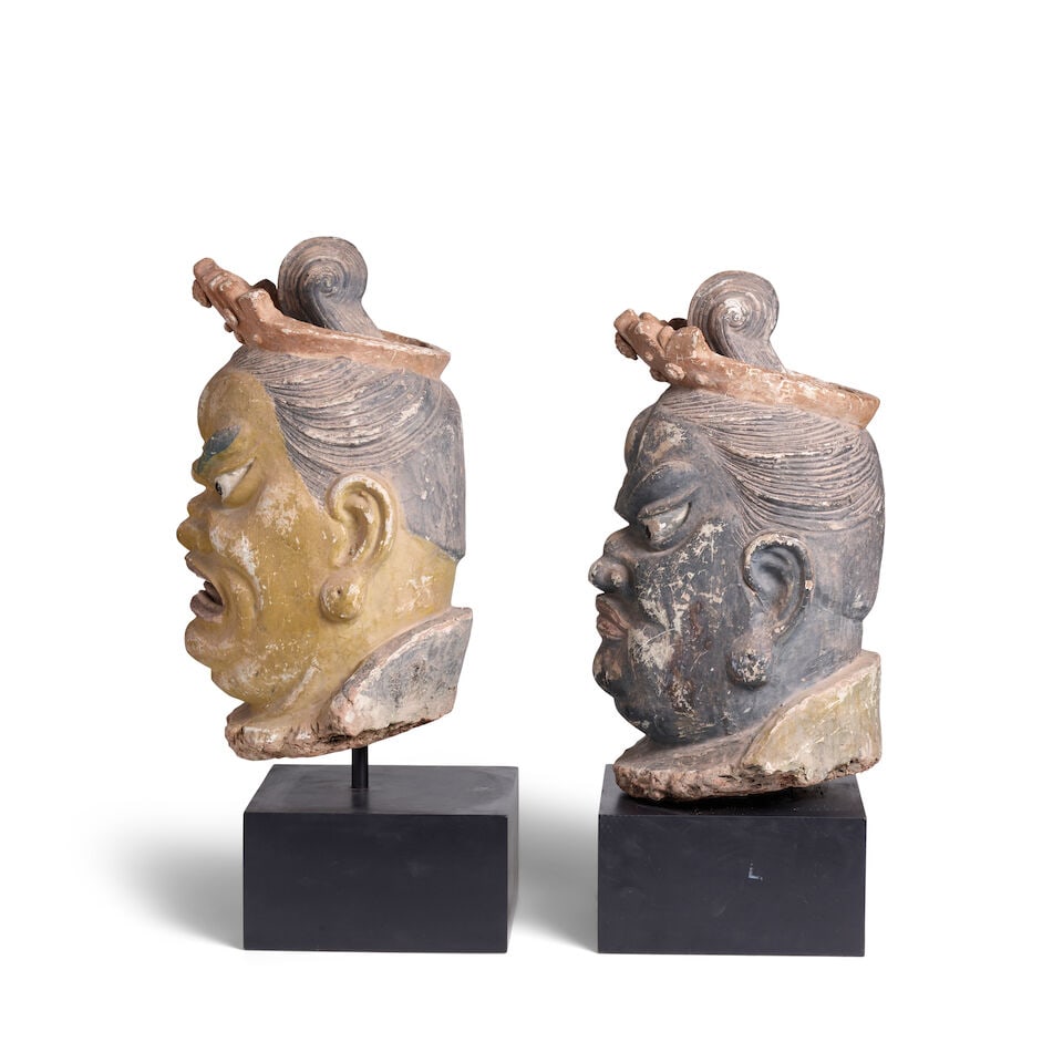 TWO LARGE POLYCHROME STUCCO HEADS OF BUDDHIST GUARDIANS Ming Dynasty (2) - 3