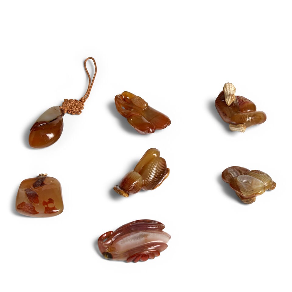A GROUP OF SEVEN AGATE CARVINGS 20th century (7) - 2