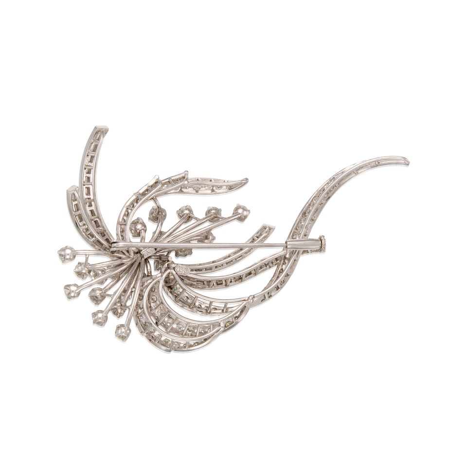 13K WHITE GOLD AND DIAMOND BROOCH - 2