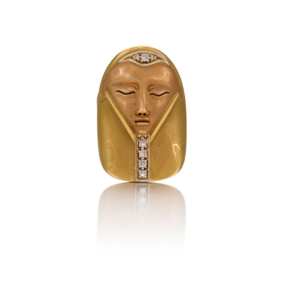 18K GOLD AND DIAMOND RING: 18K GOLD AND DIAMOND RING • Seven round brilliant cut diamonds weighing approximately 0.11 carat total • Size 6 1/8 • With maker's mark, stamped 2000 • Estimated gross weight: 