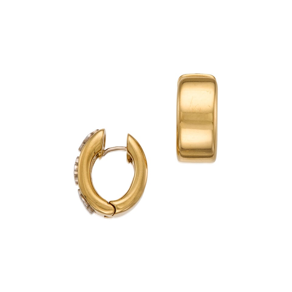 18K GOLD AND DIAMOND FLORAL HUGGIE EARRINGS - 2