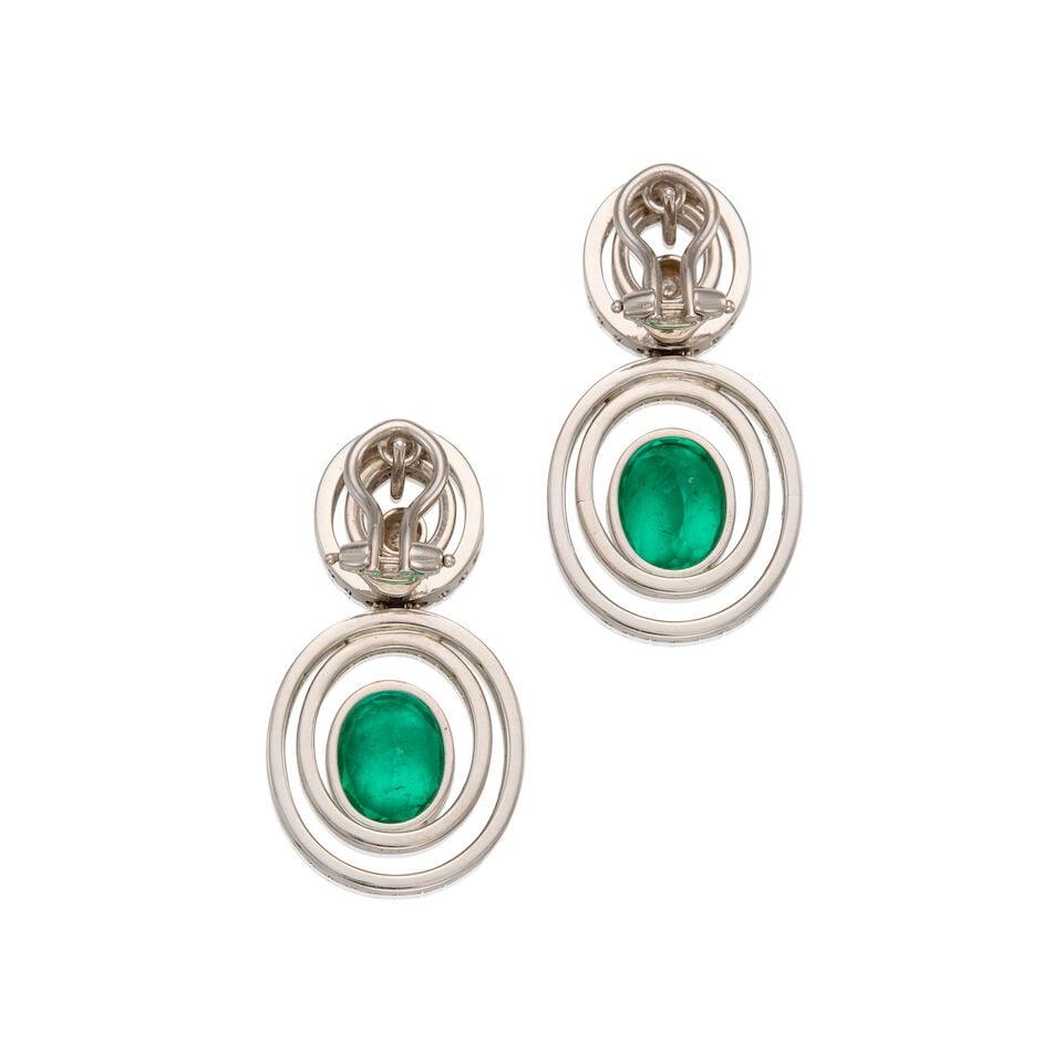 18K WHITE GOLD, EMERALD, AND DIAMOND DROP EARRINGS - 2