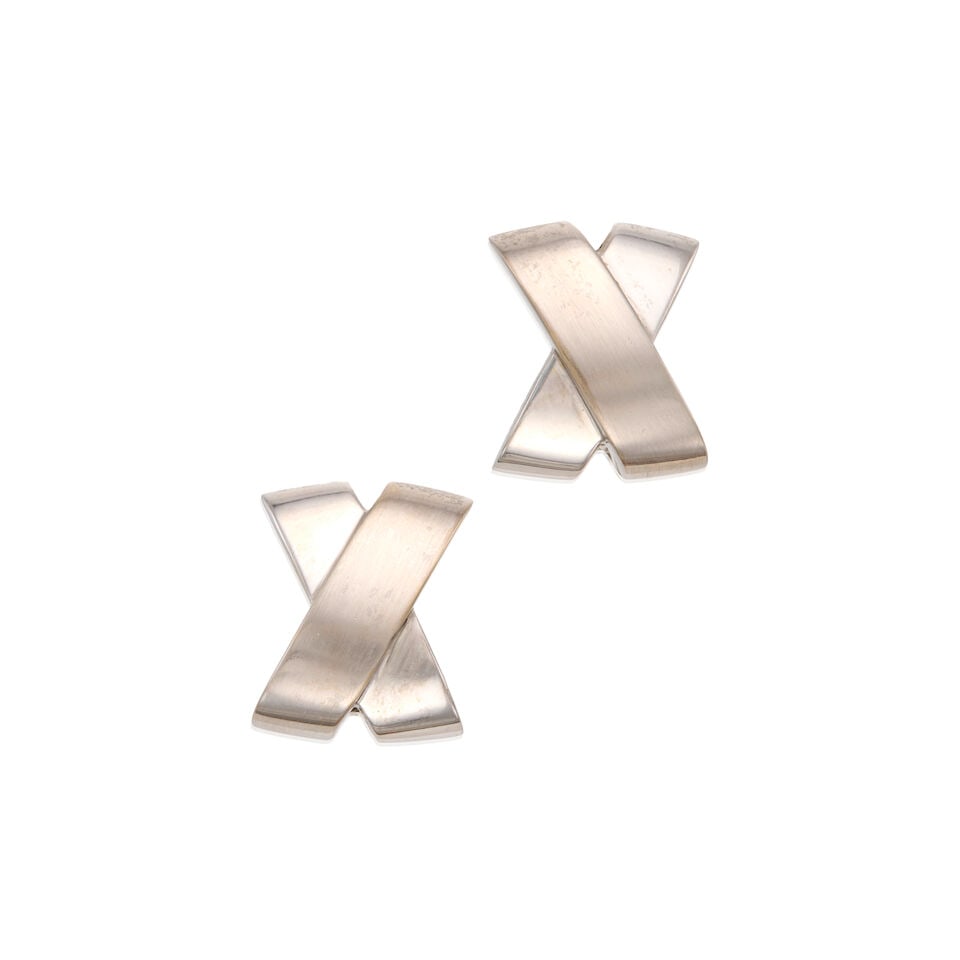 18K WHITE GOLD EARRINGS: 18K WHITE GOLD EARRINGS • Measures 3/4 in. x 1/2 in. • Estimated gross weight: 17.60 grams Footnotes: OVERALL CONDITION: good Metal purity unstamped and tested with XRF (x-ray fluorescence