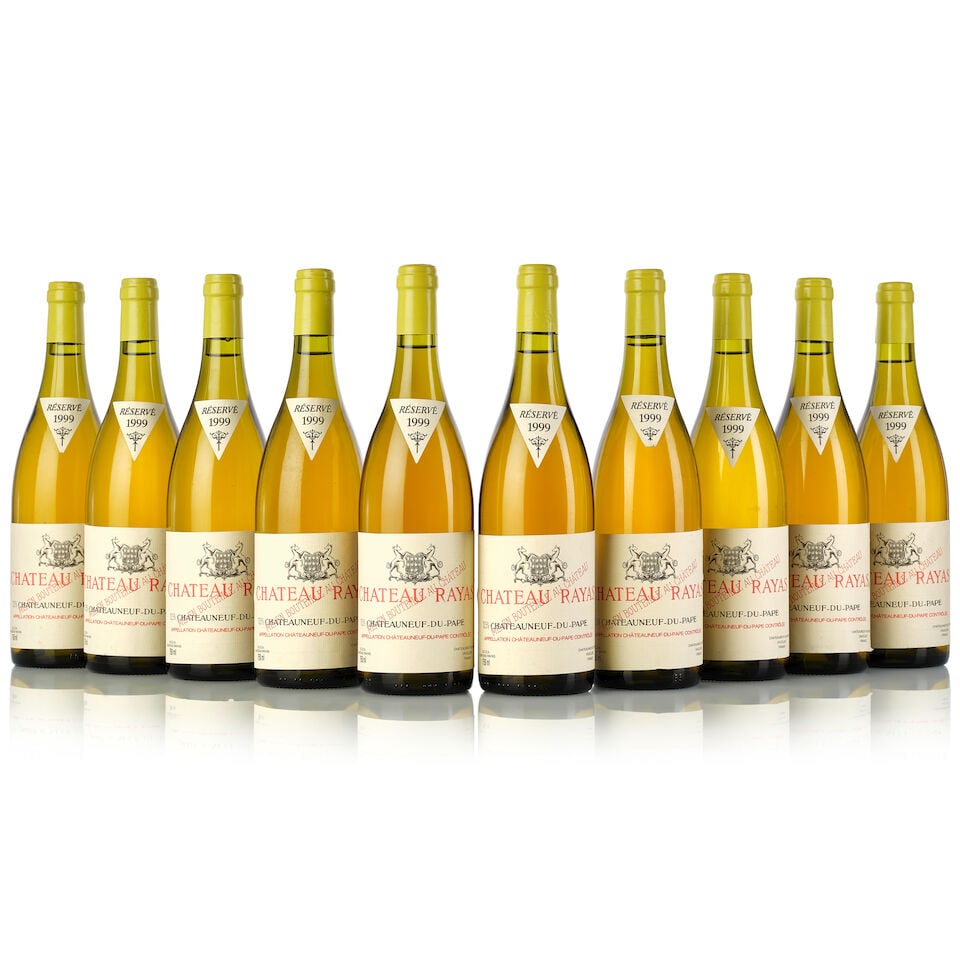 Château Rayas Châteauneuf-du-Pape Blanc, 1999 (10x 750ml): Château Rayas Châteauneuf-du-Pape Blanc, 1999 (10x 750ml) Region: Rhone Valley Fill Level: 10x 1cm Capsule: 1x wrinkled Label: 2x slightly damp-stained For further information on this lot