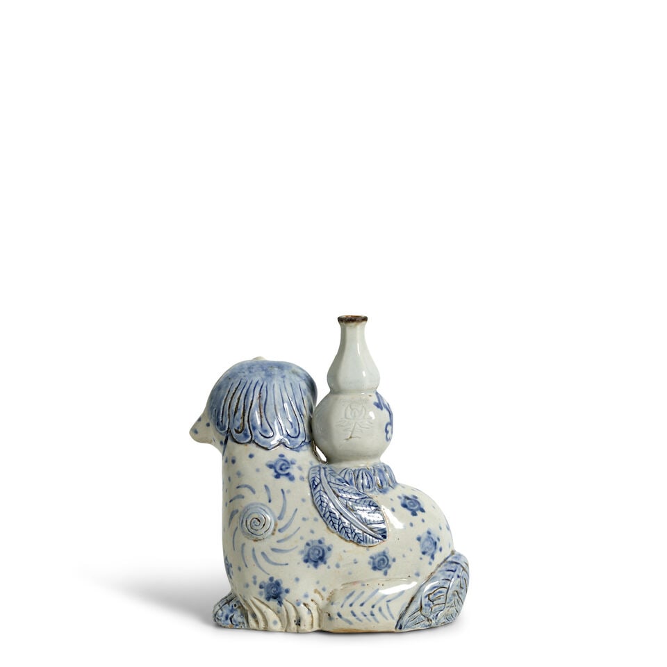 A Large Porcelain Blue and White 'Haetae' Water Dropper Korea, 19th century, - 4