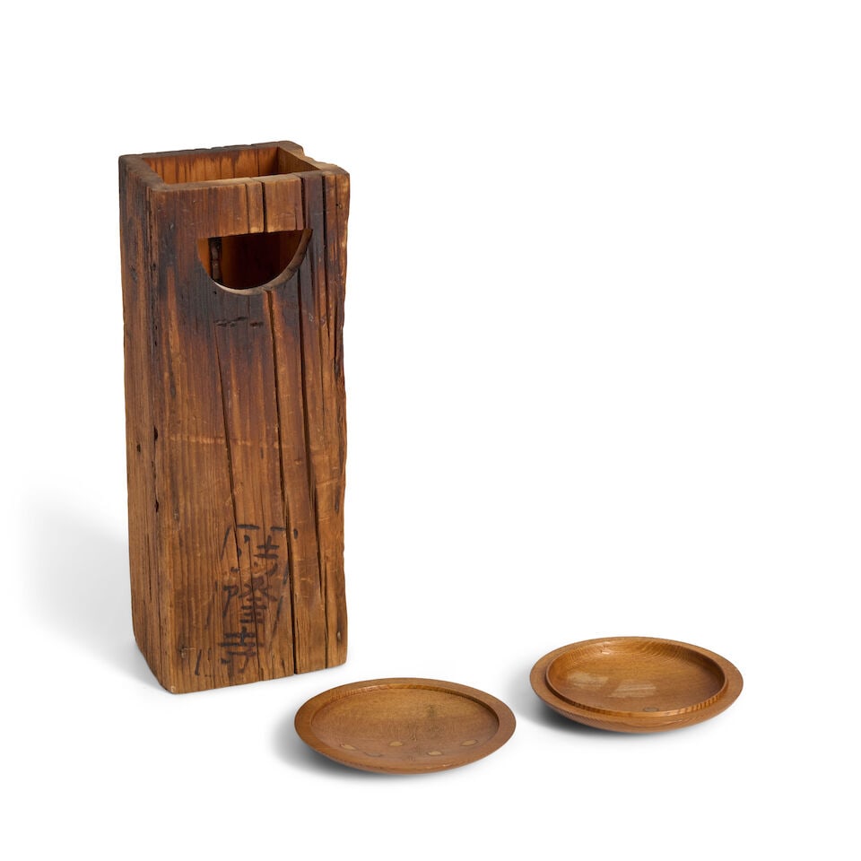 A Wood Flower Vase and a Kogo Japan, Taisho (1912-1926) or Showa (1926-1989) era, 20th century, (2) - 3