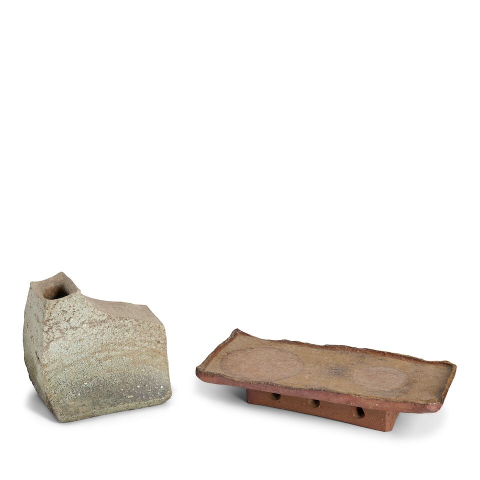 A Studio Ceramic Flower Vase and Tray Japan, Taisho (1912-1926) or Showa (1926-1989) era, 20th c... - 2