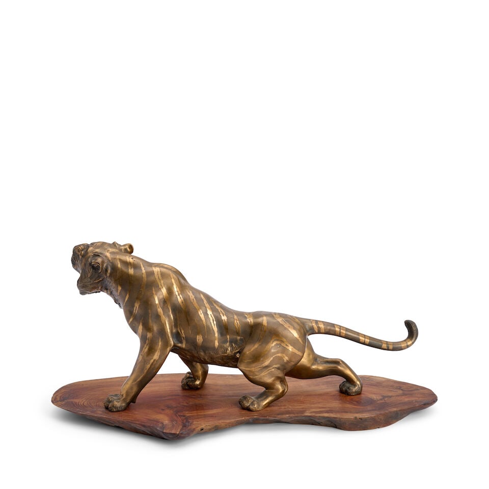 Genryusai Seiya (Active 1880s-1890s) A Bronze Lion Sculpture Japan, Meiji era (1868-1912), circ... - 2