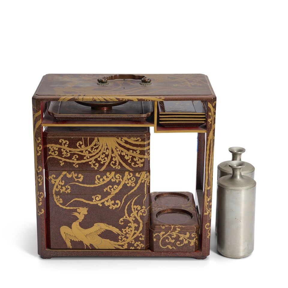 A Gold Lacquer Picnic Set Japan, Edo period (1615-1868) or Meiji era (1868-1912), 19th century, - 2