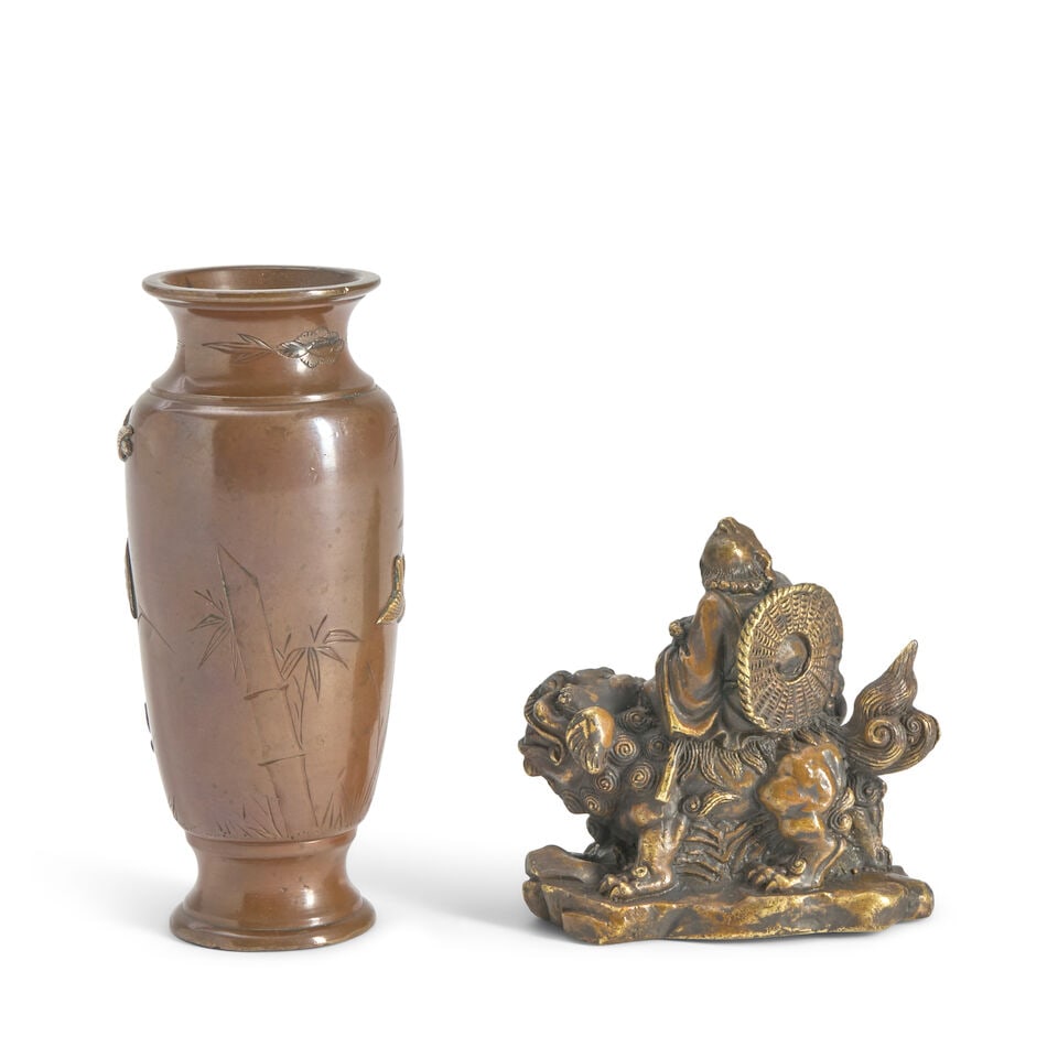 Two Bronze Decorative Items Japan, Meiji era (1868-1912), (2) - 2