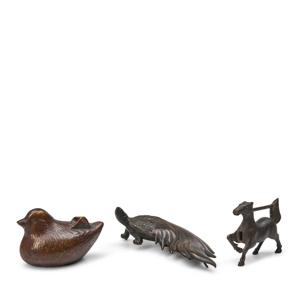 Three Small Bronze Objects Japan, Meiji era (1868-1912), 19th/20th century (3) - 2