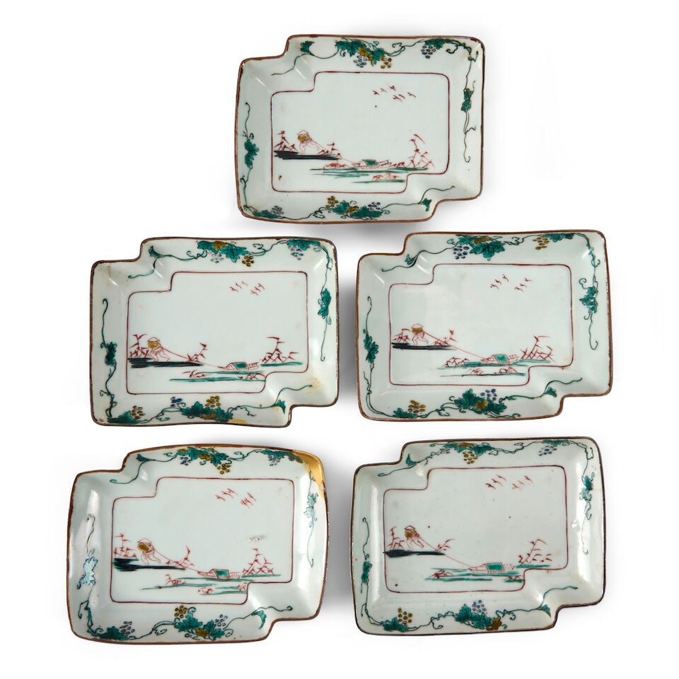 A Set of Five Kutani Dishes Japan, Edo period, 18th/19th century, (5): A Set of Five Kutani Dishes Japan, Edo period, 18th/19th century, Porcelain, rectangular with notched corners, with fishermen motif, Fuku mark on base in underglaze blue; with a wood tomobako 1 x 5