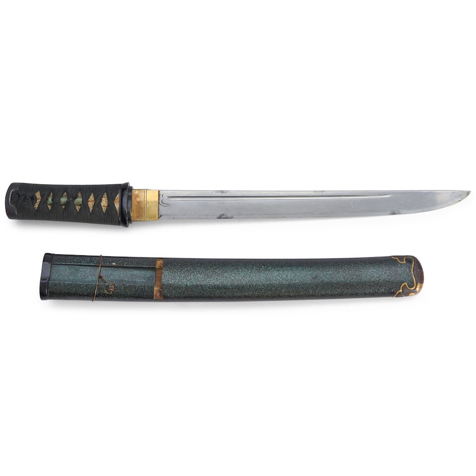 A Tanto Blade with Lacquer Koshira-e (Mounting) Japan, Edo period (1615-1868), 19th century, - 2