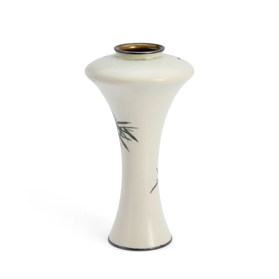 An Ando Studio White Cloisonné Vase Japan, Meiji era (1868-1912), circa 1900, - 4