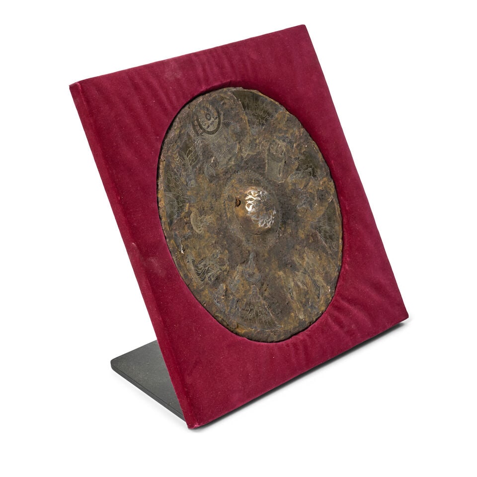 An Inlaid Cast Iron Mirror China, Han/Tang dynasty style, 20th century, - 3