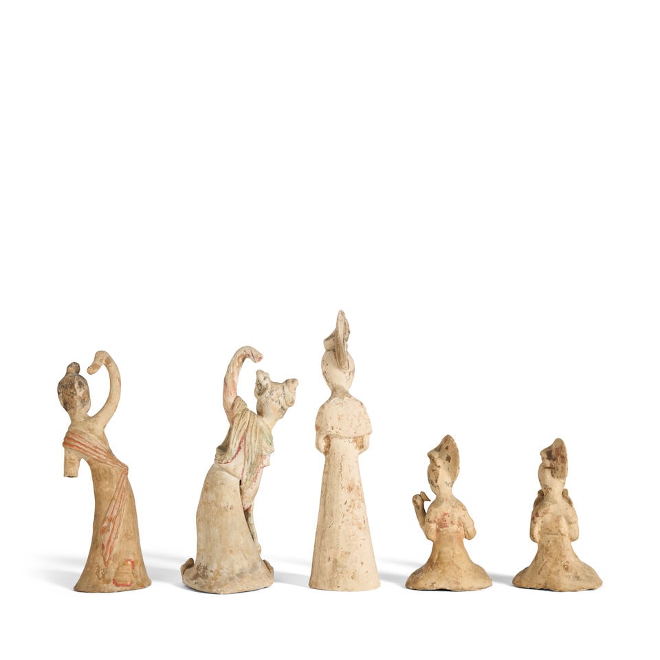 Five Pottery Figures of Maidens China, Tang dynasty style, 20th century, (5) - 2
