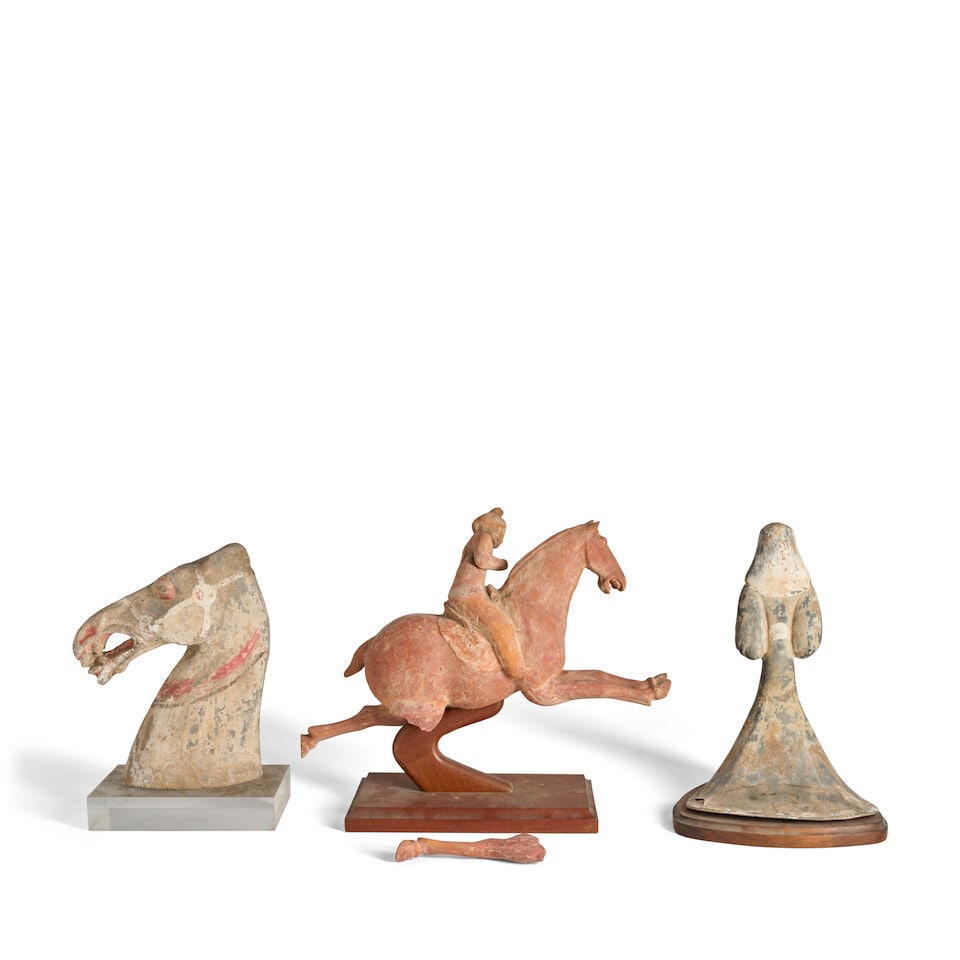 Three Painted Pottery Figures China, Han dynasty and Tang dynasty style, 20th century, (3) - 2
