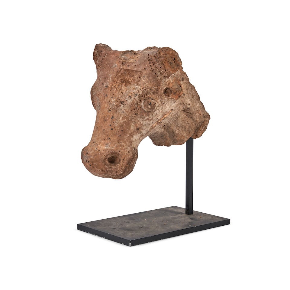 A Stucco Fragment of a Bull Head Southern India, 20th century, - 4
