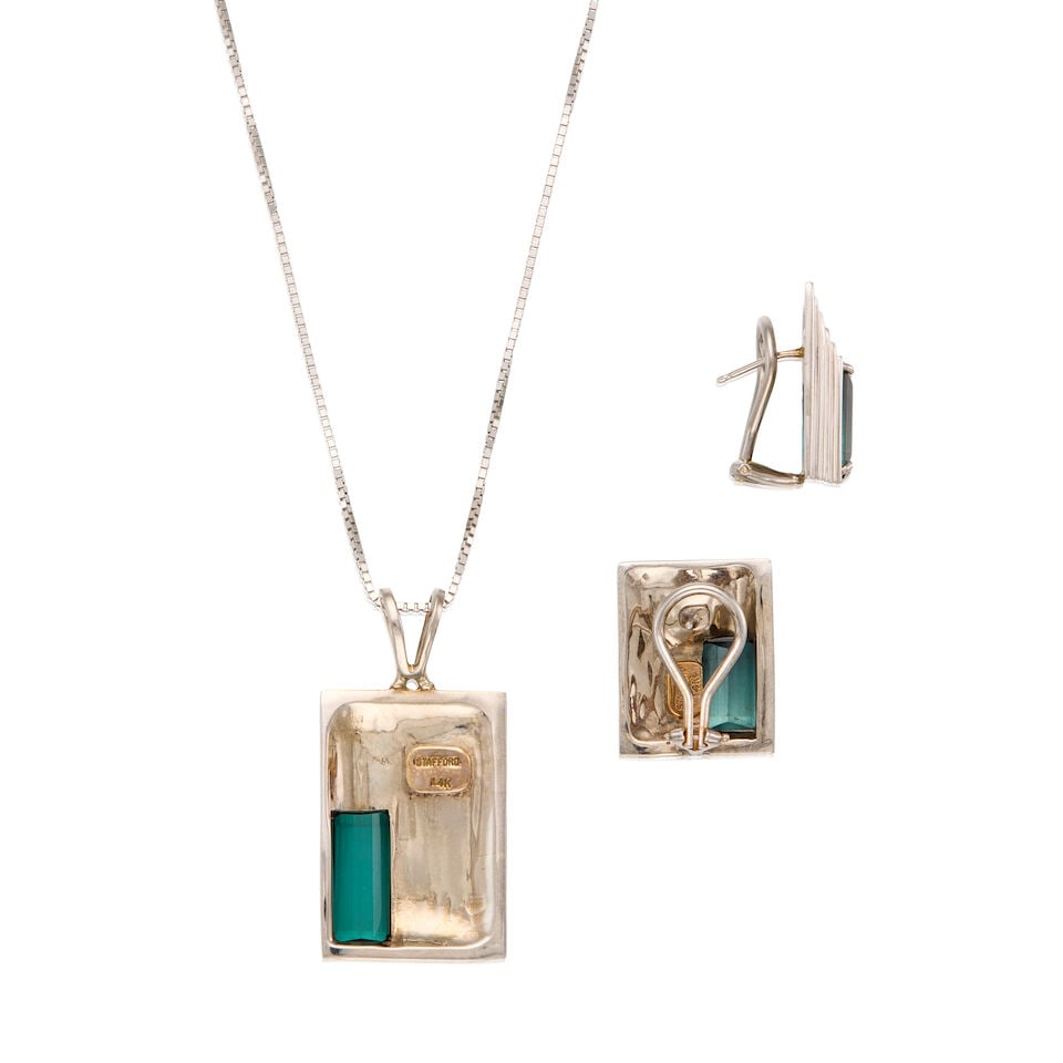 A WHITE GOLD AND TOURMALINE SUITE - 2