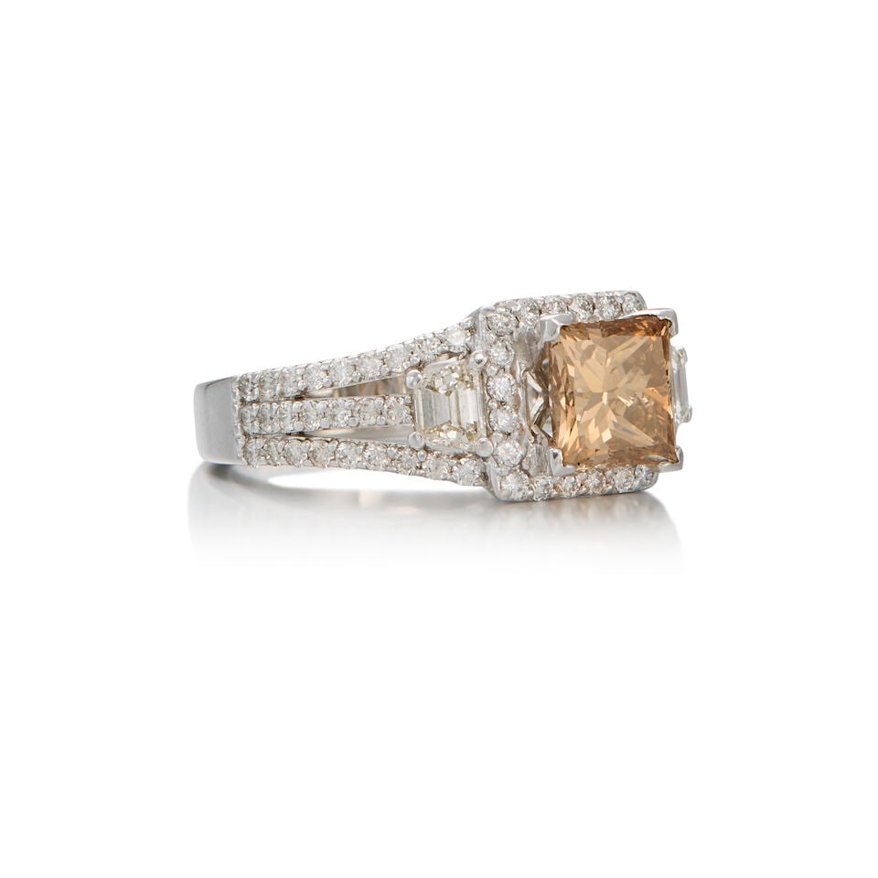 18K WHITE GOLD, COLORED DIAMOND, AND DIAMOND RING WITH GIA REPORT - 2