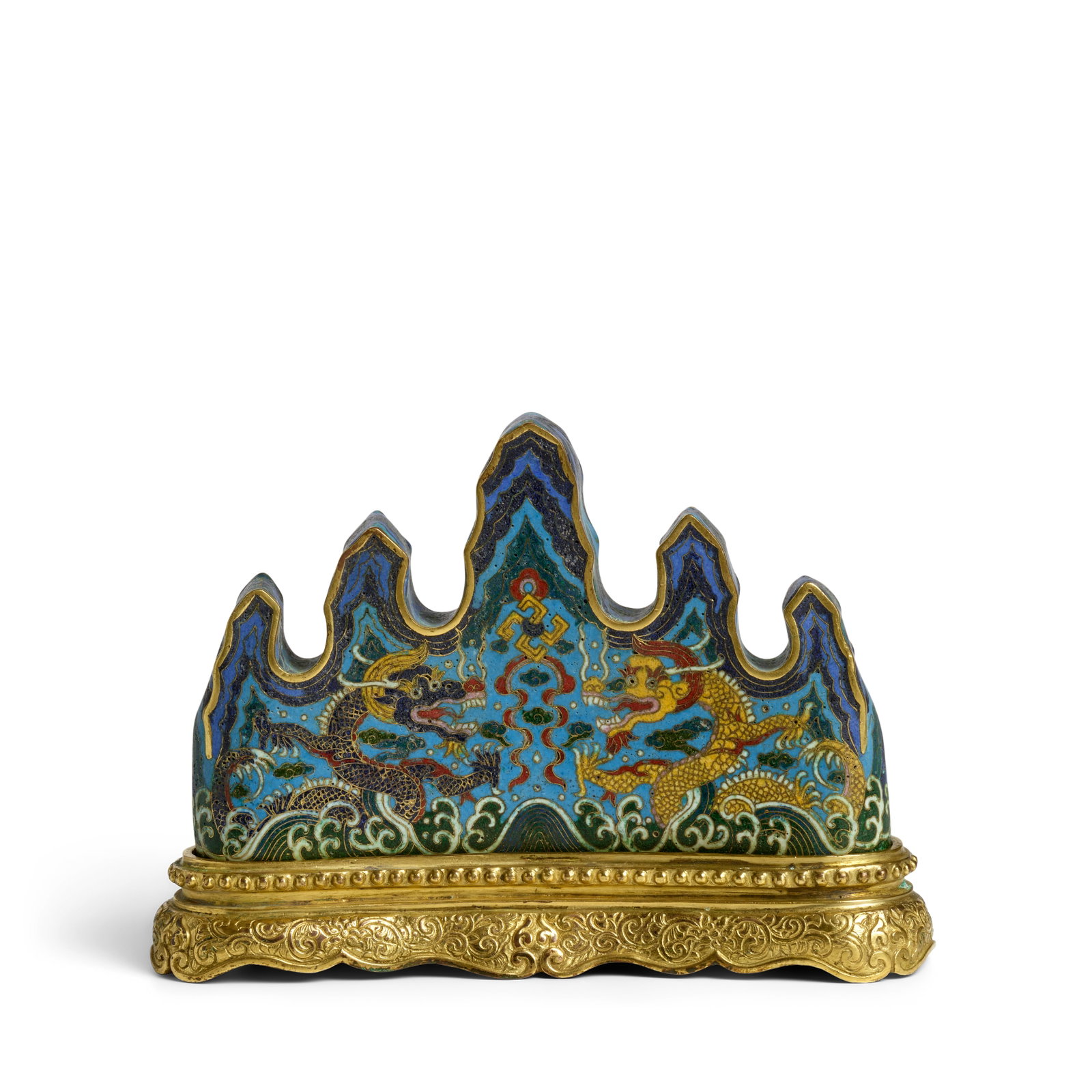 A RARE IMPERIAL CLOISONNÉ ENAMEL BRUSH REST AND STAND Qianlong four-character mark and of t...: A RARE IMPERIAL CLOISONNÉ ENAMEL BRUSH REST AND STAND Qianlong four-character mark and of the period Crisply cast as five mountain peaks, each side intricately decorated with two confronting drag