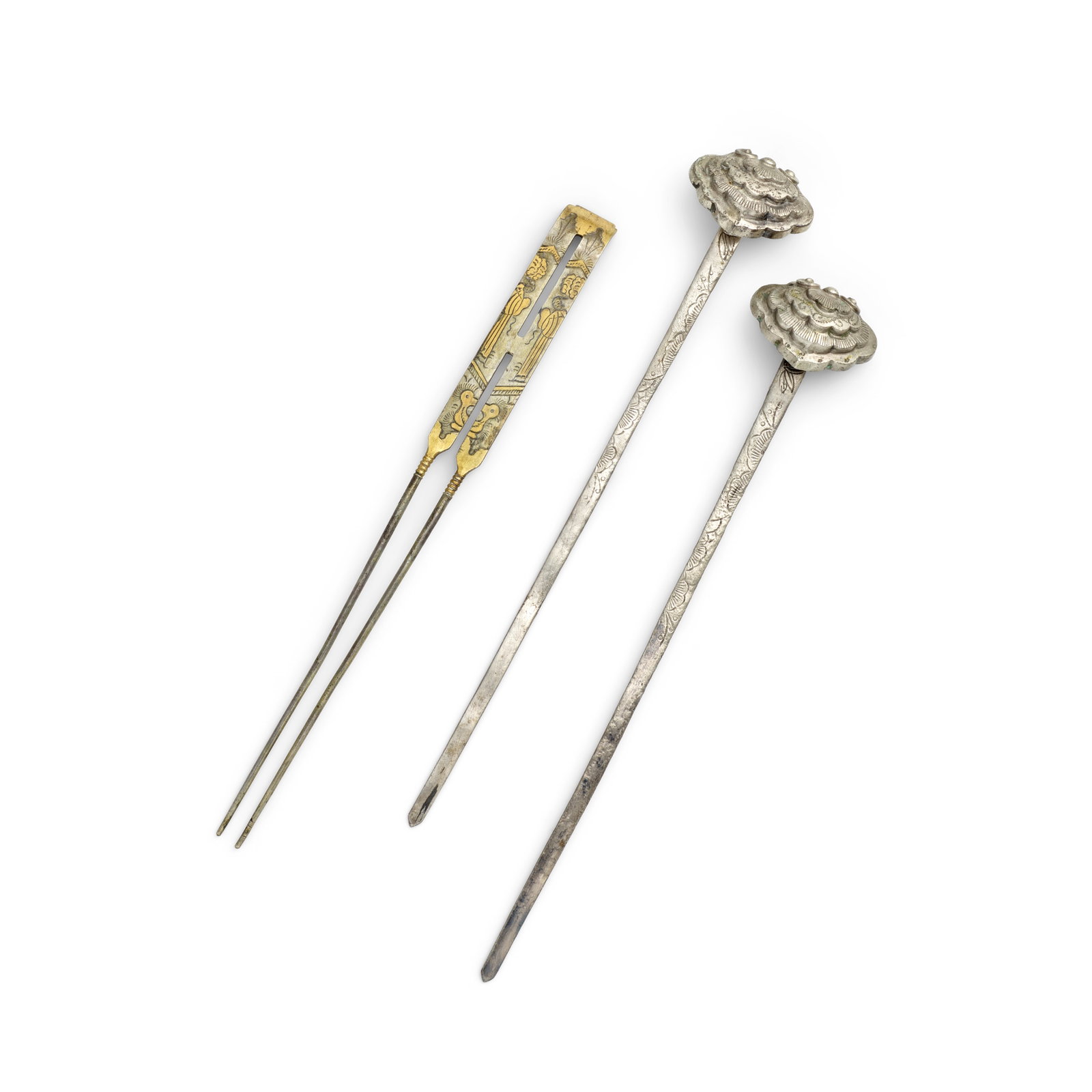 A PARCEL-GILT SILVER HAIRPIN AND A PAIR OF RUYI-HEAD SILVER HAIRPINS Qing Dynasty (3) (1 of 1)