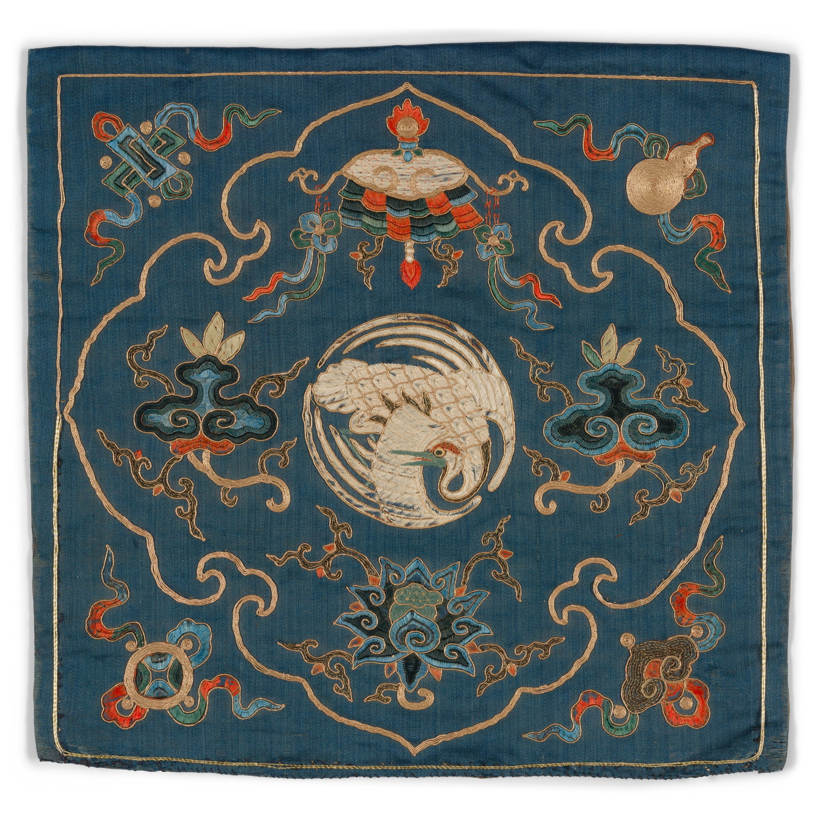 A BLUE-GROUND SILK EMBROIDERED 'CRANE' SQUARE Kangxi Period (1 of 1)
