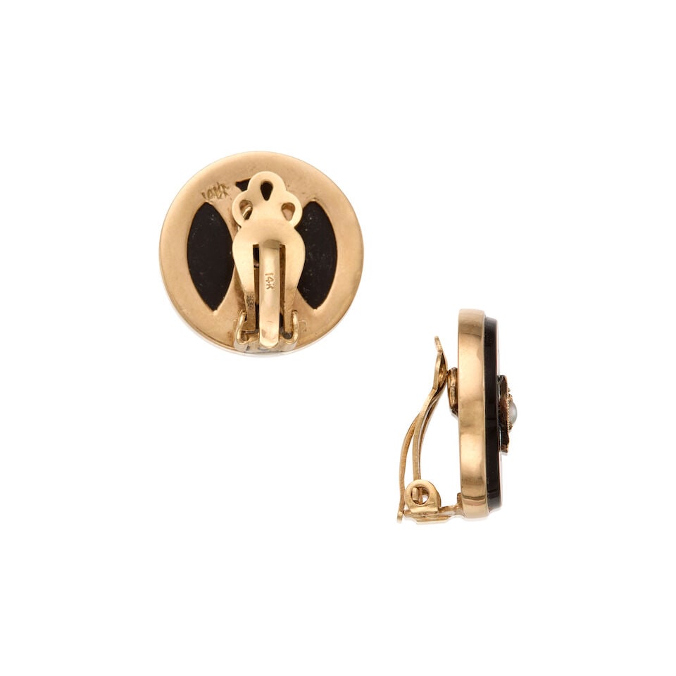 14K YELLOW GOLD, ONYX, AND CULTURED PEARL EARRINGS - 2