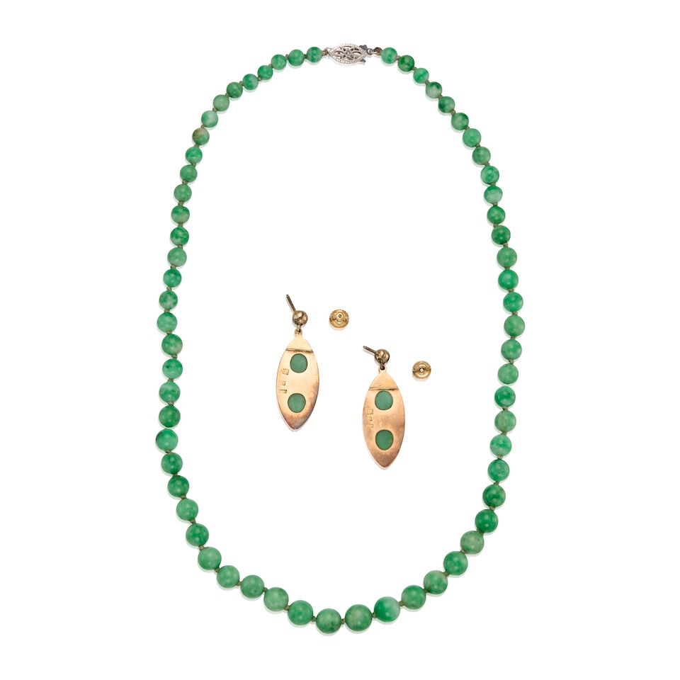 A GOLD, JADE NECKLACE AND EARRINGS - 2